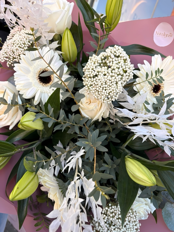 The Classic Mums Bouquet